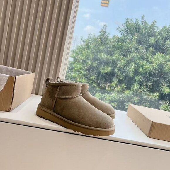UGG Classic Ultra Mini Boot Antilope - Picture 1 of 6